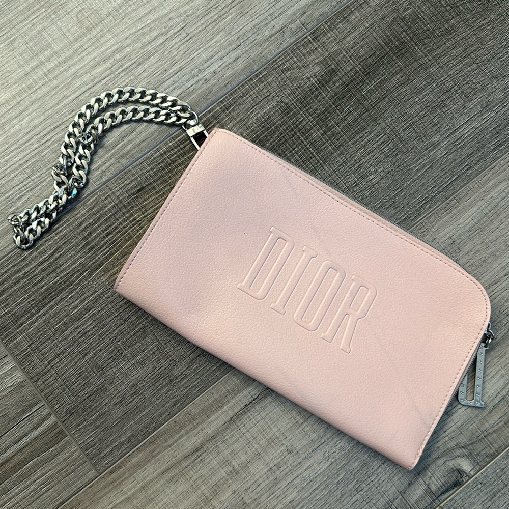 DIOR CLUTCH 💕